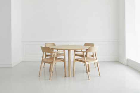HIROSHIMAアームチェアに合う理想のテーブル|マルニ木工オンライン