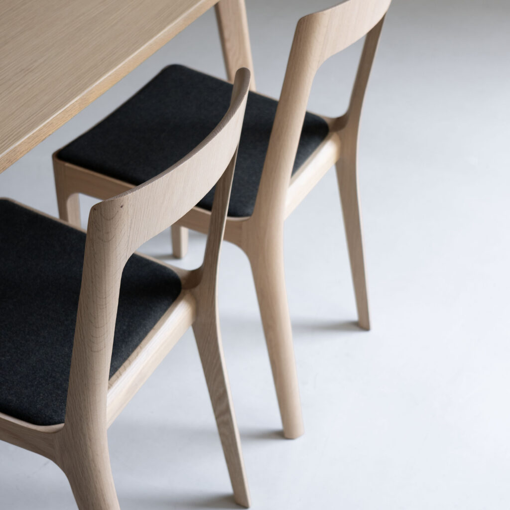 Red Oak Dining Selection — レッドオークのダイニングセットが10 